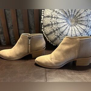 Simply Vera Vera Wang Booties